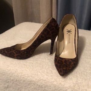 Kardashian Kollection - 4” Heels - size 8.5 animal print